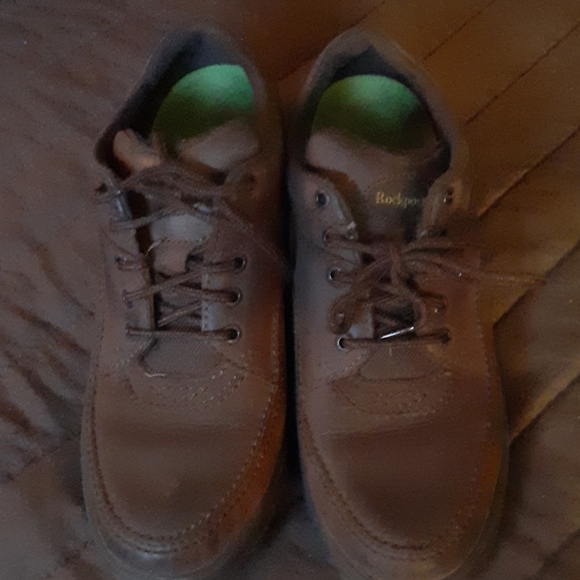 used rockport shoes